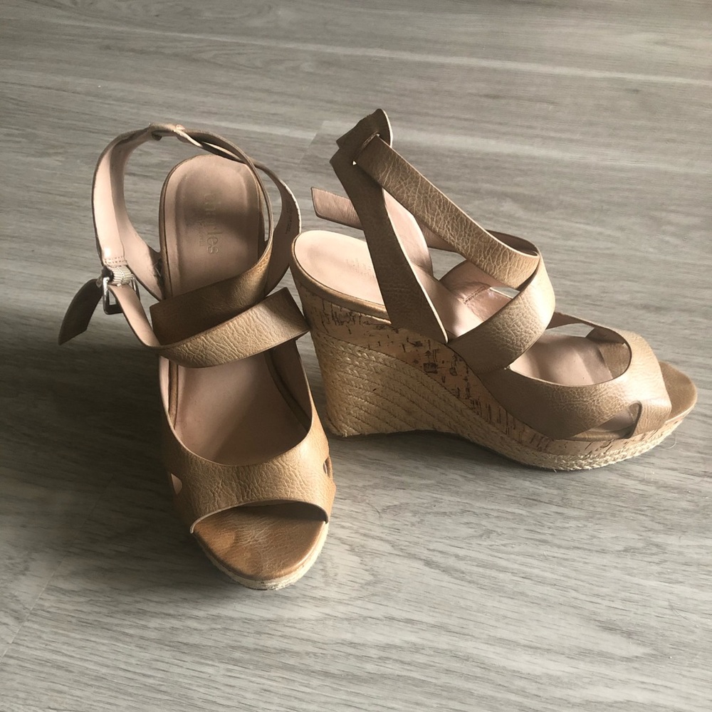 Nude Wedges